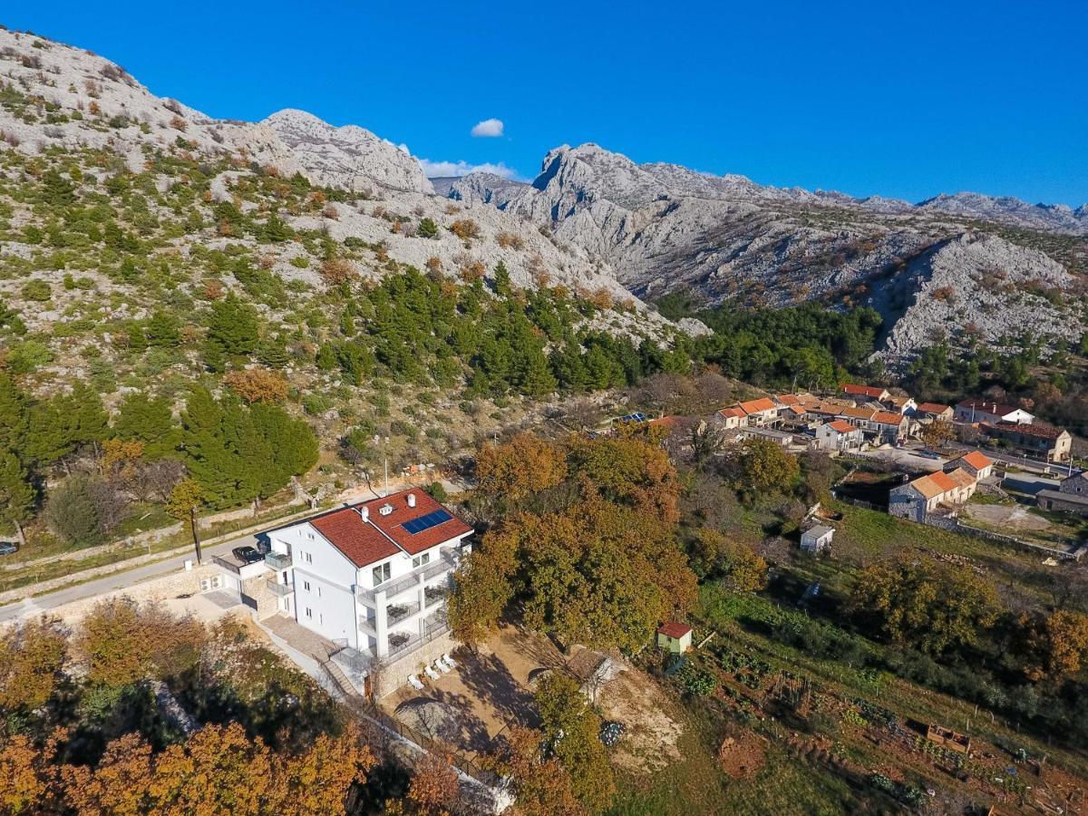 Apartmani Villa Paulo Starigrad Paklenica Exterior photo